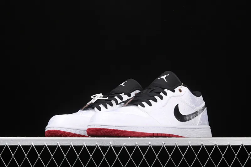 All categories Air Jordan Jordan series basketball shoes Air Jordan 1 Low CLOT x Air Jordan 1 Low "Fearless" AJ1 Joe 1 low-top white silk CU2804-100
